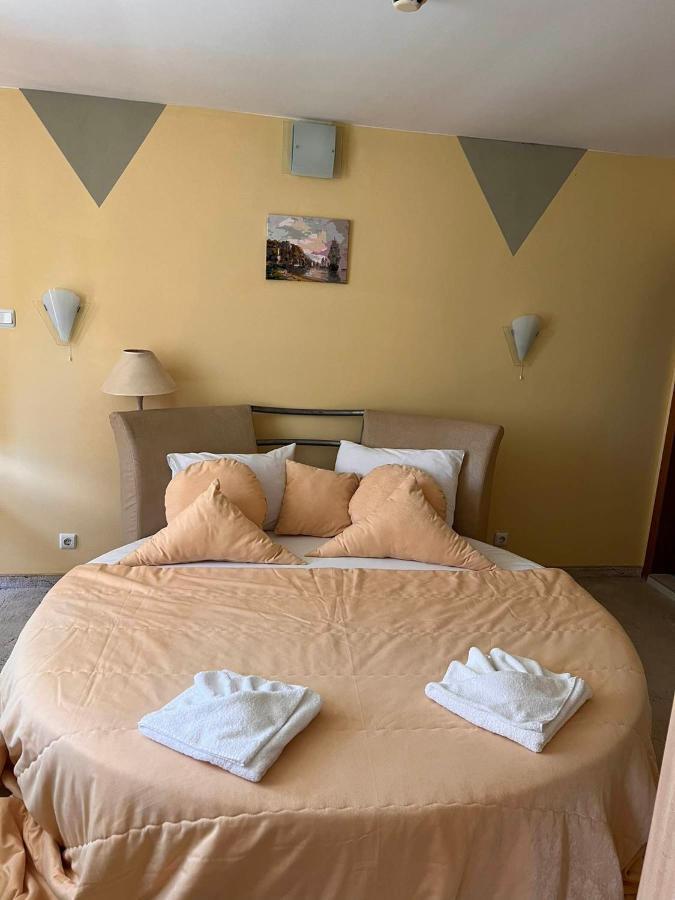 Хотел Диамант Hotel Diamond Balchik Exterior photo